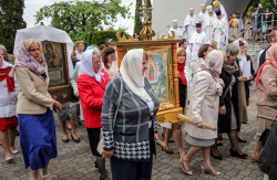 jarek1 
The Divine Liturgy in the Holy Trinity Catherdal in Hajnowka 
2021-07-08 12:04:51