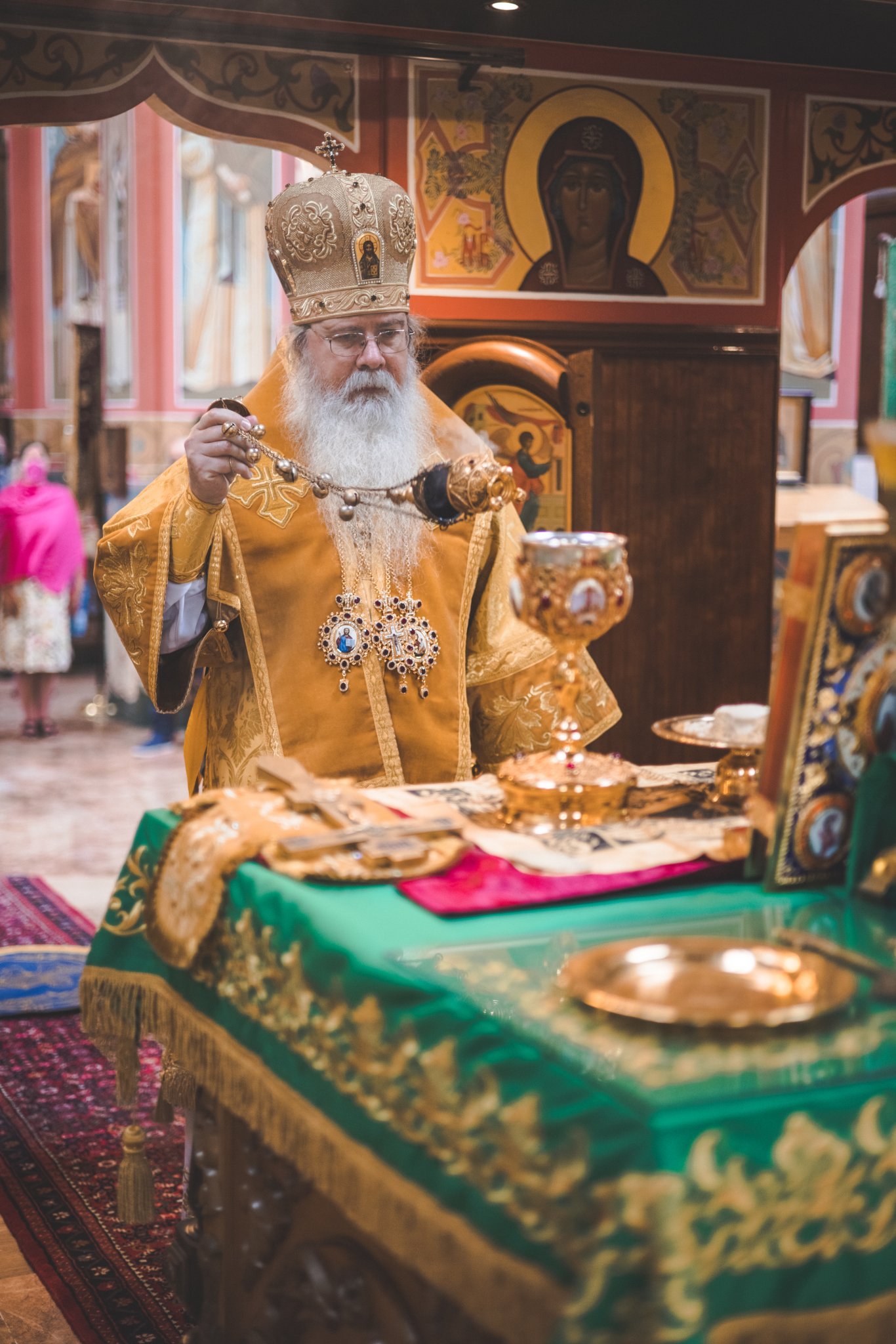Divine Liturgy at St. Nicholas Cathedral 