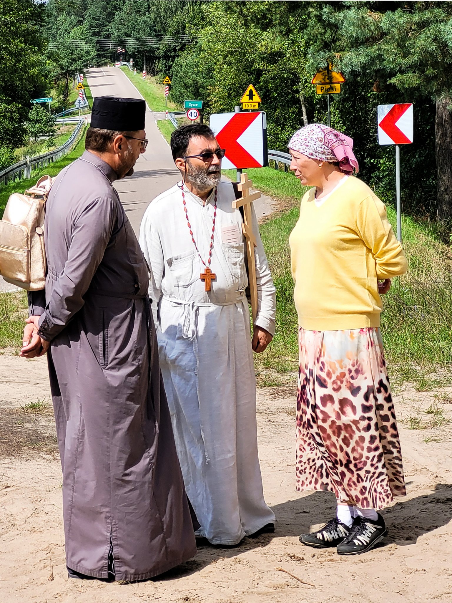 Pilgrims on the way to Grabarka Convent