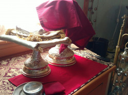 Skavin 
Holy vessels 
2021-08-14 03:09:46