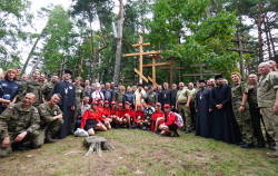 jarek11 
Pilgrims at Grabarka 2021 
2021-08-25 11:04:43