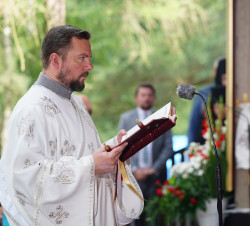 jarek11 
The Divine Liturgy in Grabarka Convent    
2021-08-30 19:47:31