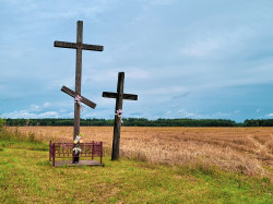 jarek1 
The side crosses on the way to Grabarka 
2021-08-30 20:12:29