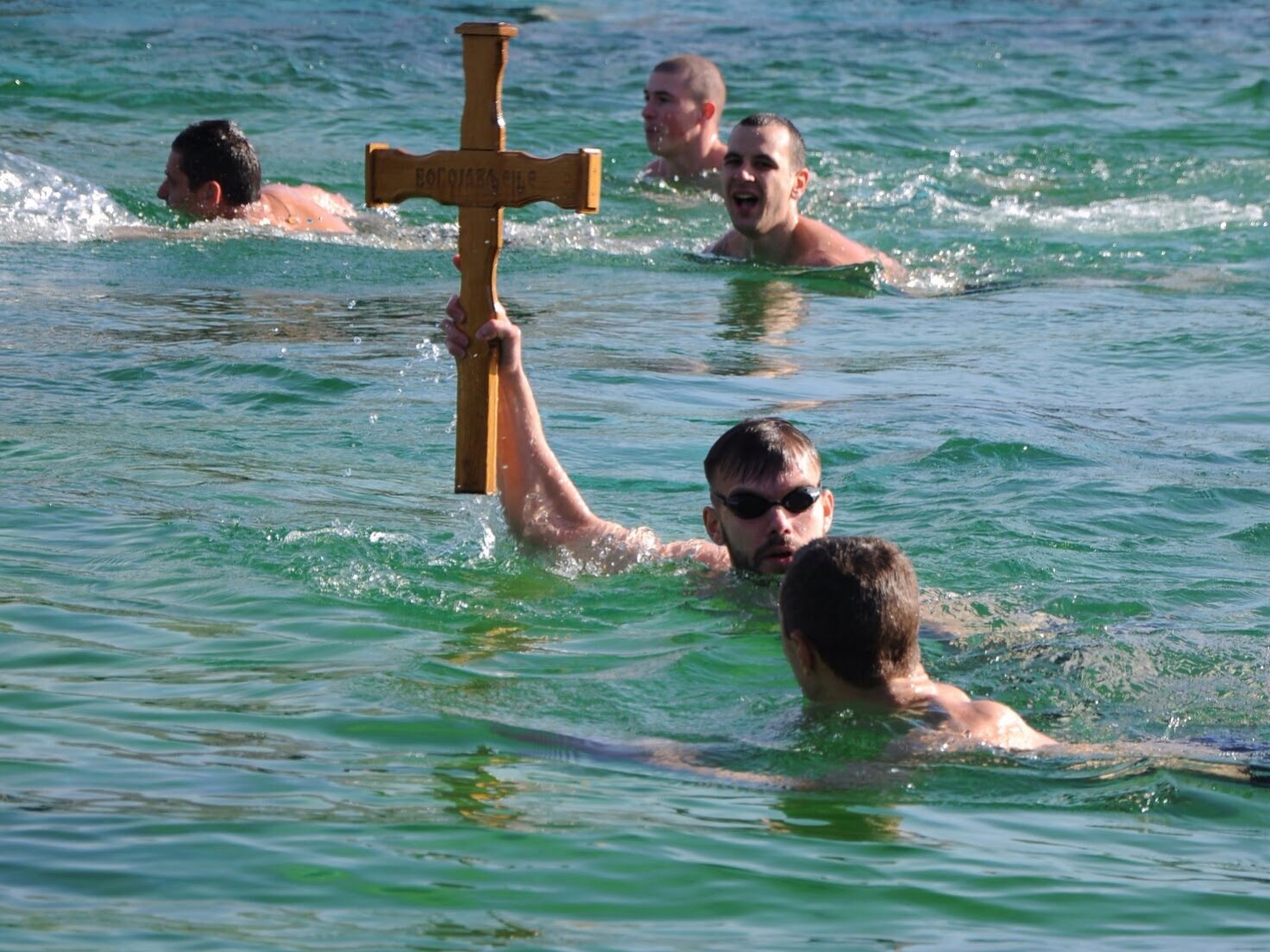 Bogojavljenje. Plivanje za Časni krst.