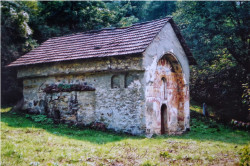 Slobodan. 
Crkva cv. Nikola. Manastir Planinica. 
2021-10-10 17:24:41
