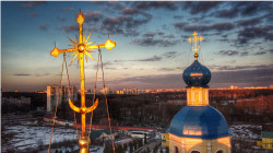 Viksimono 
Крест - красота Церкви 
2021-10-15 05:52:30