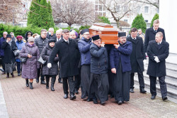 jarek11 
Protodeacon Anatol Daniluk funeral 
2021-11-24 19:29:14