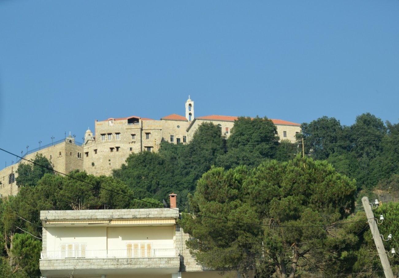 Monaster św. Eliasza Szłajja, widok na całość lipiec 2021