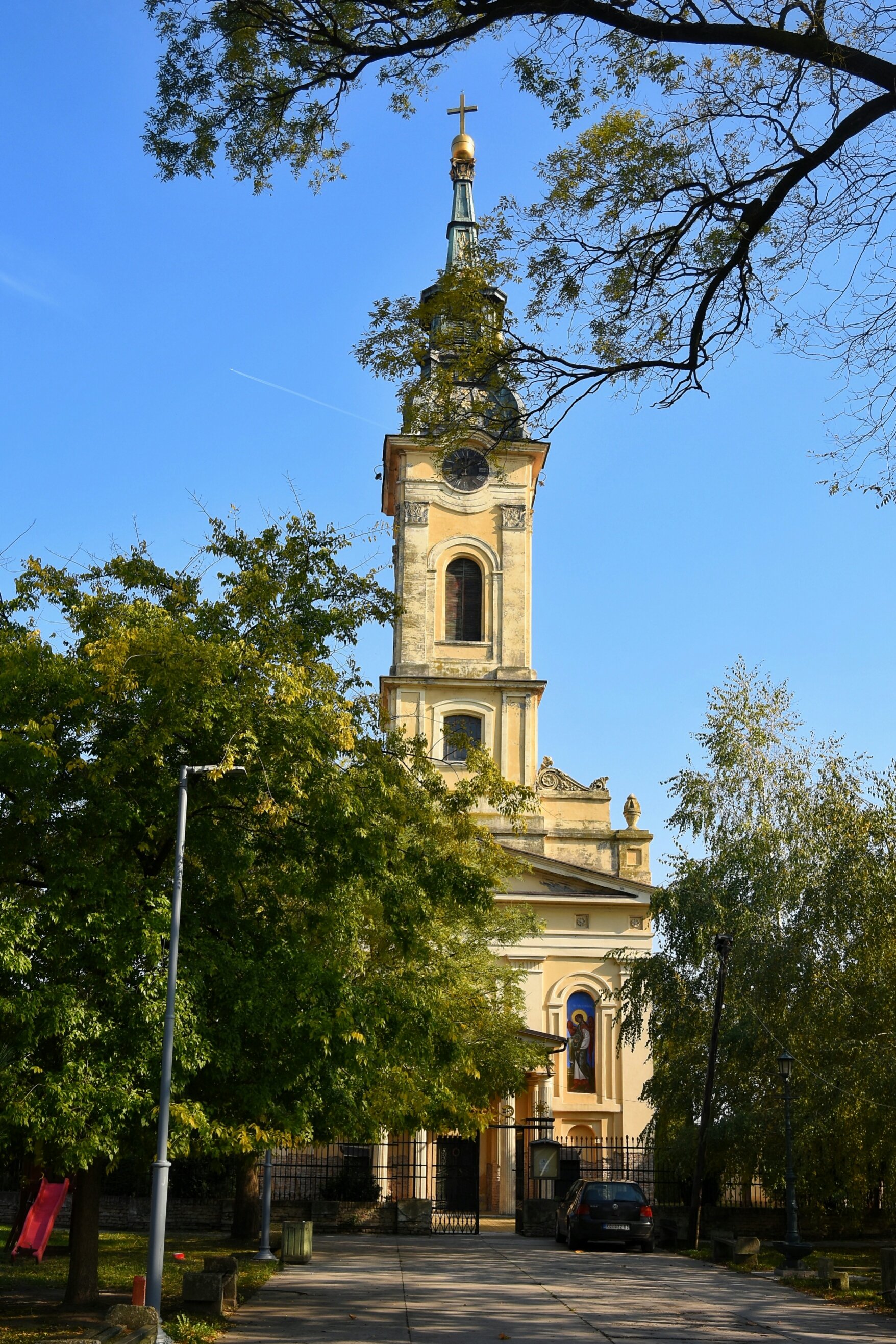 Црква Успење Пресвете Богородице у Баваништу