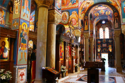 felix 
Interior of the three-altar church at the Serbian monastery Celije 
12 
2021-12-01 13:45:52