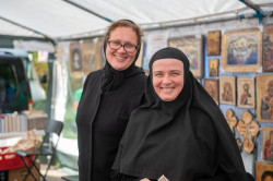 palavos 
Nuns from Zaleszany 
2021-12-19 13:49:22