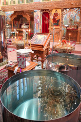 jarek11 
The eve of Baptism of Christ feast in Zwierki Convent 
2022-01-19 21:38:13