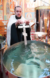 jarek11 
The eve of Baptism of Christ feast in Zwierki Convent 
2022-01-19 21:38:28