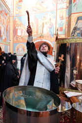 jarek11 
The eve of Baptism of Christ feast in Zwierki Convent 
2022-01-19 21:39:32