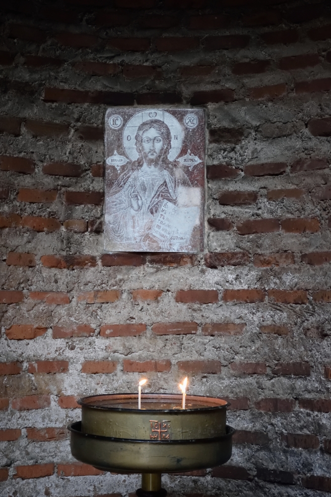 Chrystus i świeczki, Sofia, 2022