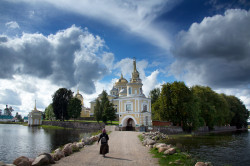 B.Bort 
Нилова пустынь 
18 
2022-03-28 09:42:38