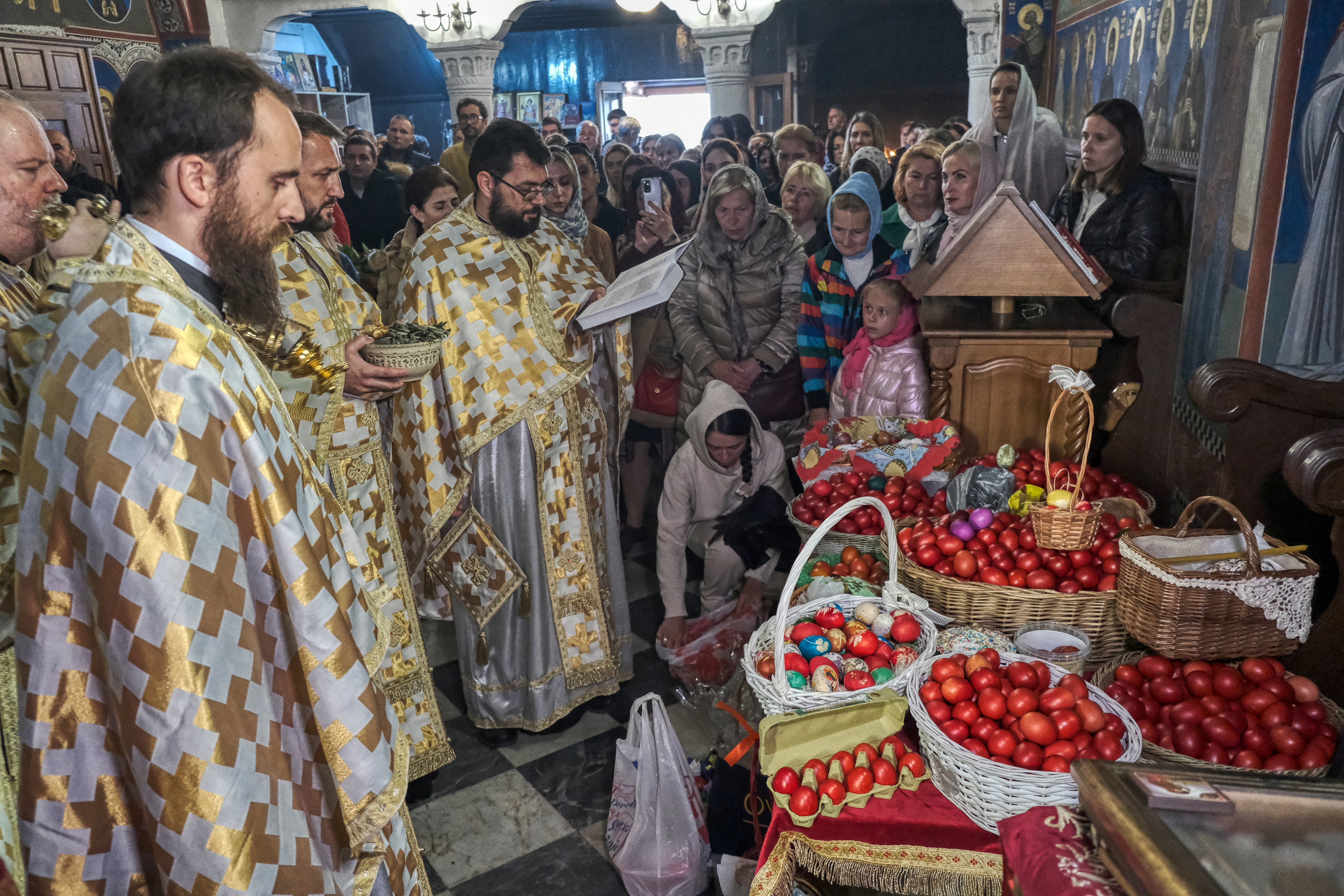 Освештање јаја-Света тројица
