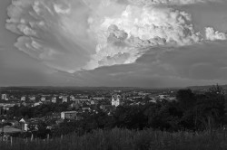 felix 
Storm is coming - Приближается шторм 
12 
2022-04-01 19:18:21