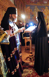 jarek11 
The monastic tonsure in Zwierki Convent 
2022-04-13 21:51:42
