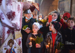 levangabechava 
ბავშვები წირვაზე.  
2022-04-17 15:31:51