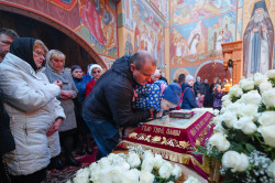 jarek11 
The vespers with taking out of the Epitaphios in Zwierki Convent 
2022-04-24 19:49:00