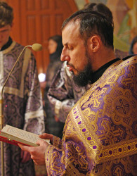 jarek 
Christ burial service in Zwierki Convent 
2022-04-26 17:30:17
