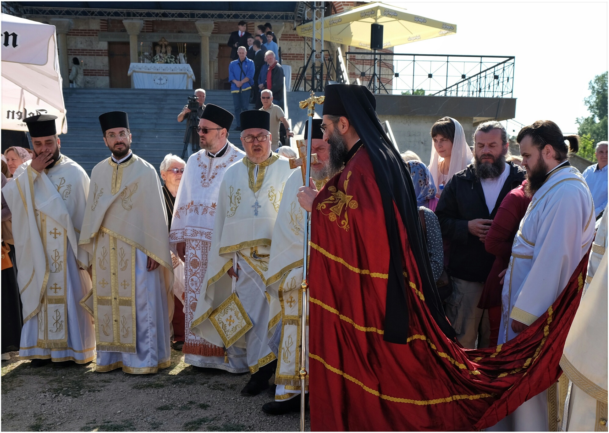 Прослава храмовне славе Светог Василија Острошког
