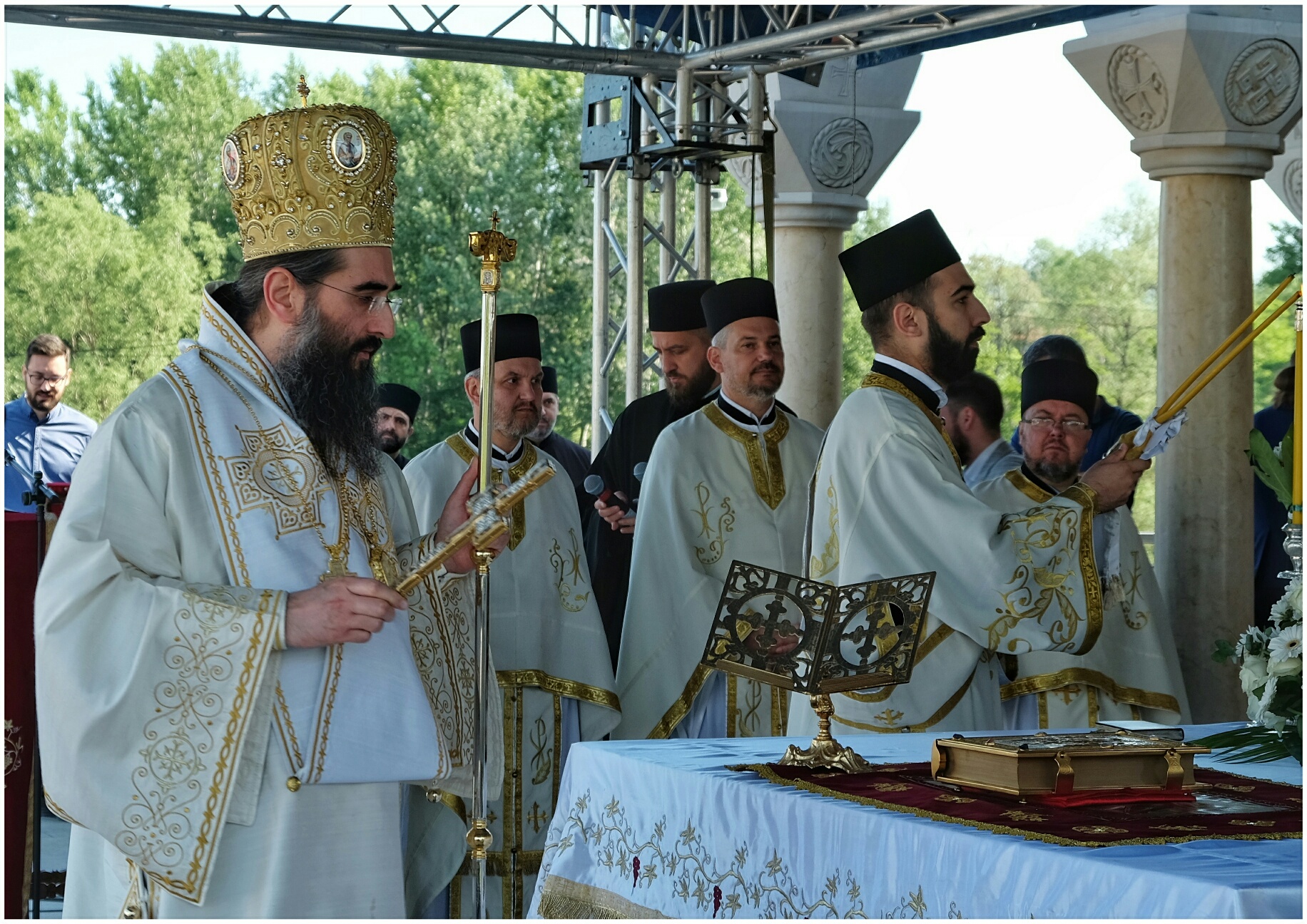 Прослава храмовне славе Светог Василија Острошког