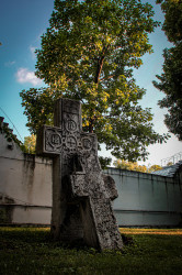 ArtemiJ 
"Love defeat death." Father Dumitru Staniloae  
2022-05-31 21:44:40