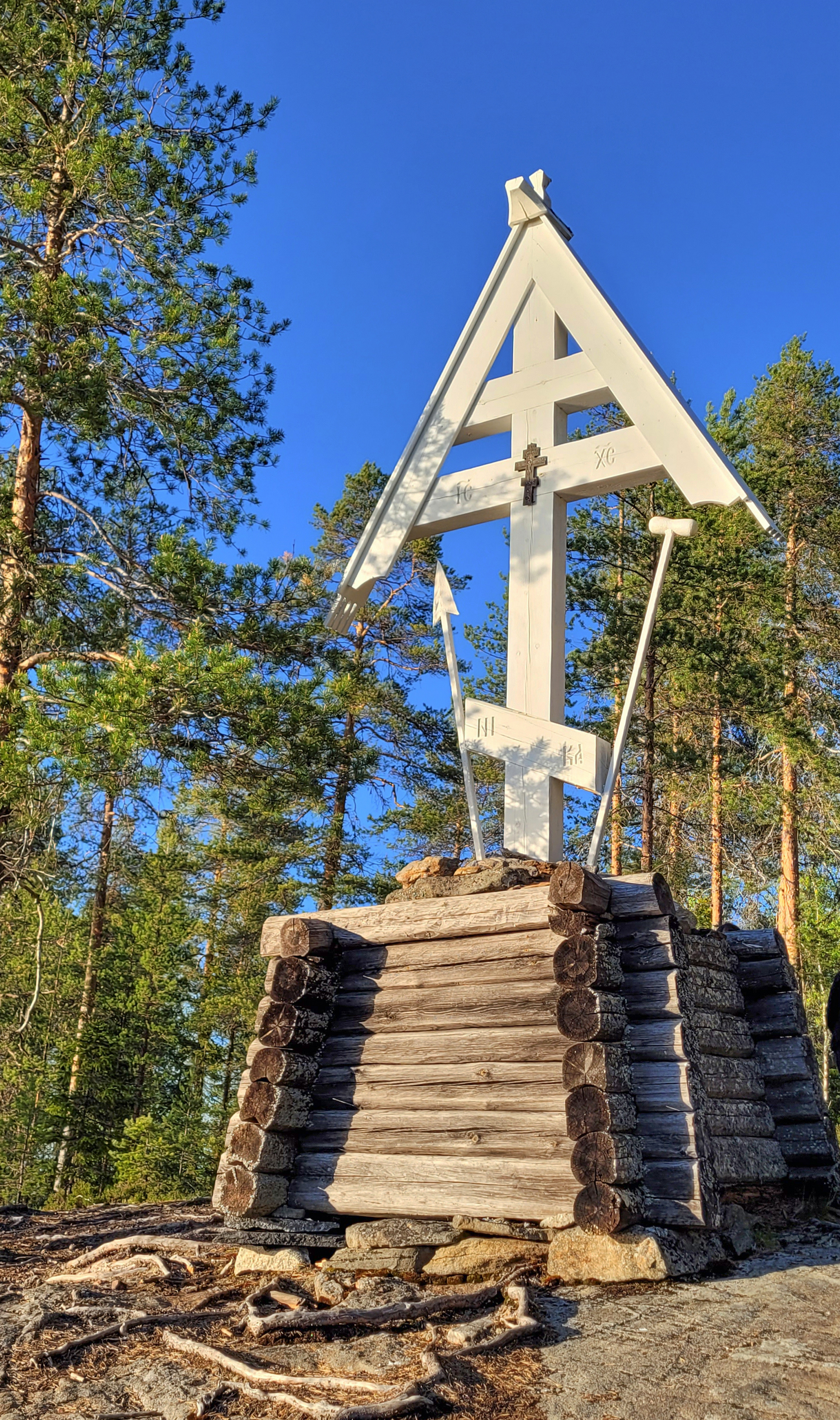 The memory cross in the New Valaamo Monastery