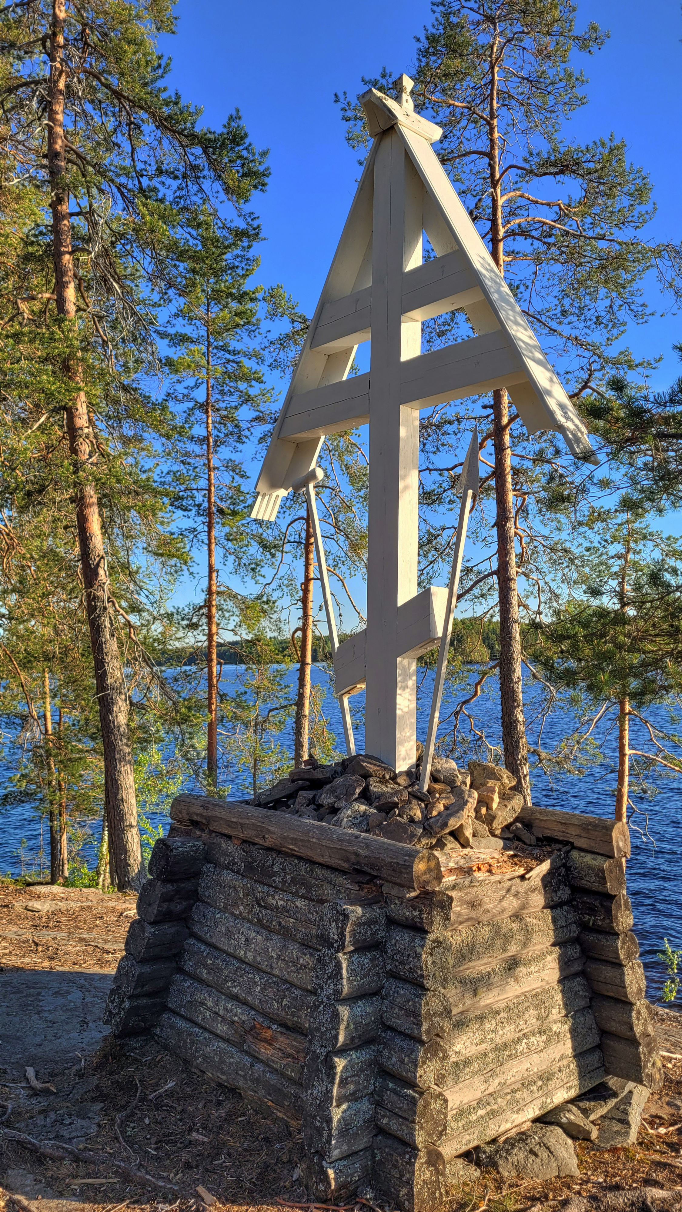 The memory cross in the New Valaamo Monastery