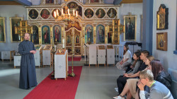jarek 
Fr. Aleksander in the Orthodox church in Joensuu 
2022-06-16 12:50:54