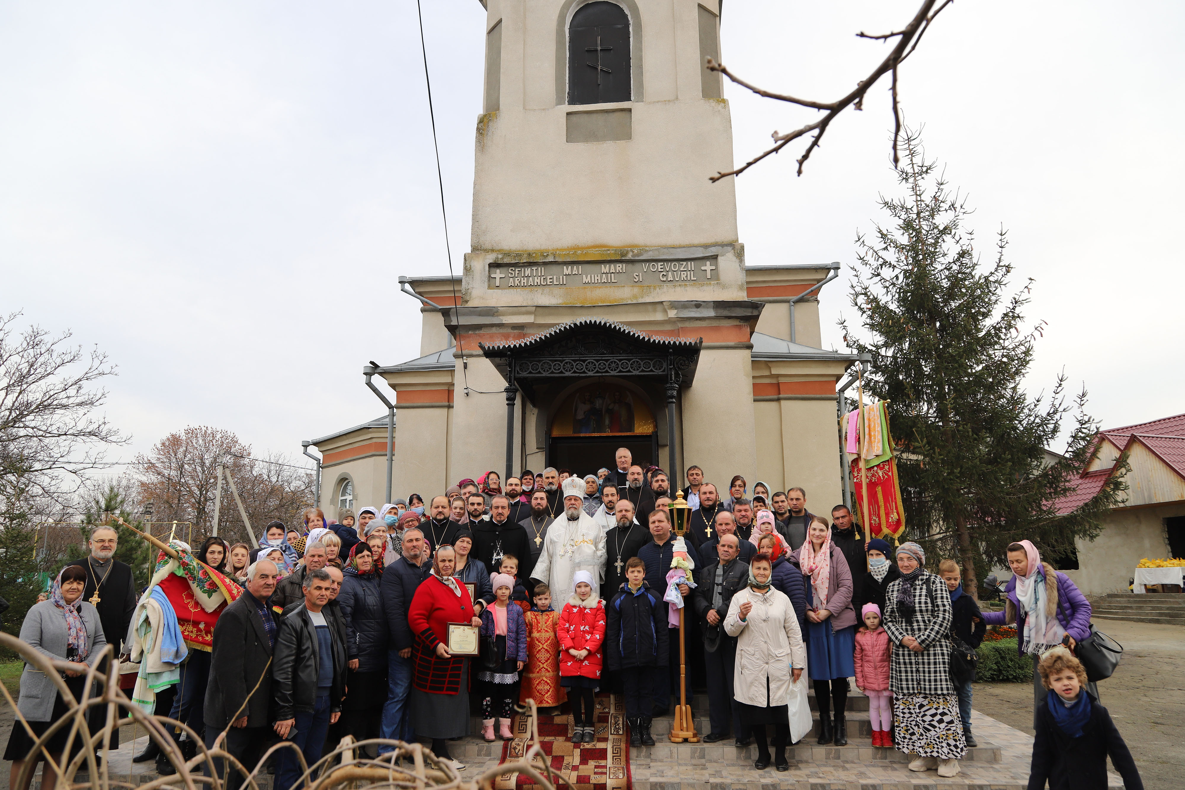 Biserica Sf. Arh. Mihail și Gavriil, satul Cuizăuca, r. Rezina