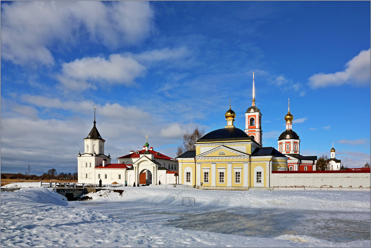 Варницкий монастырь зимой