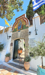 jarek 
Paleokastritsa Convent on Korfu 
2022-08-12 18:38:17