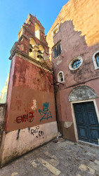 jarek 
Distructed church in Corfu capitol 
2022-08-23 18:50:27