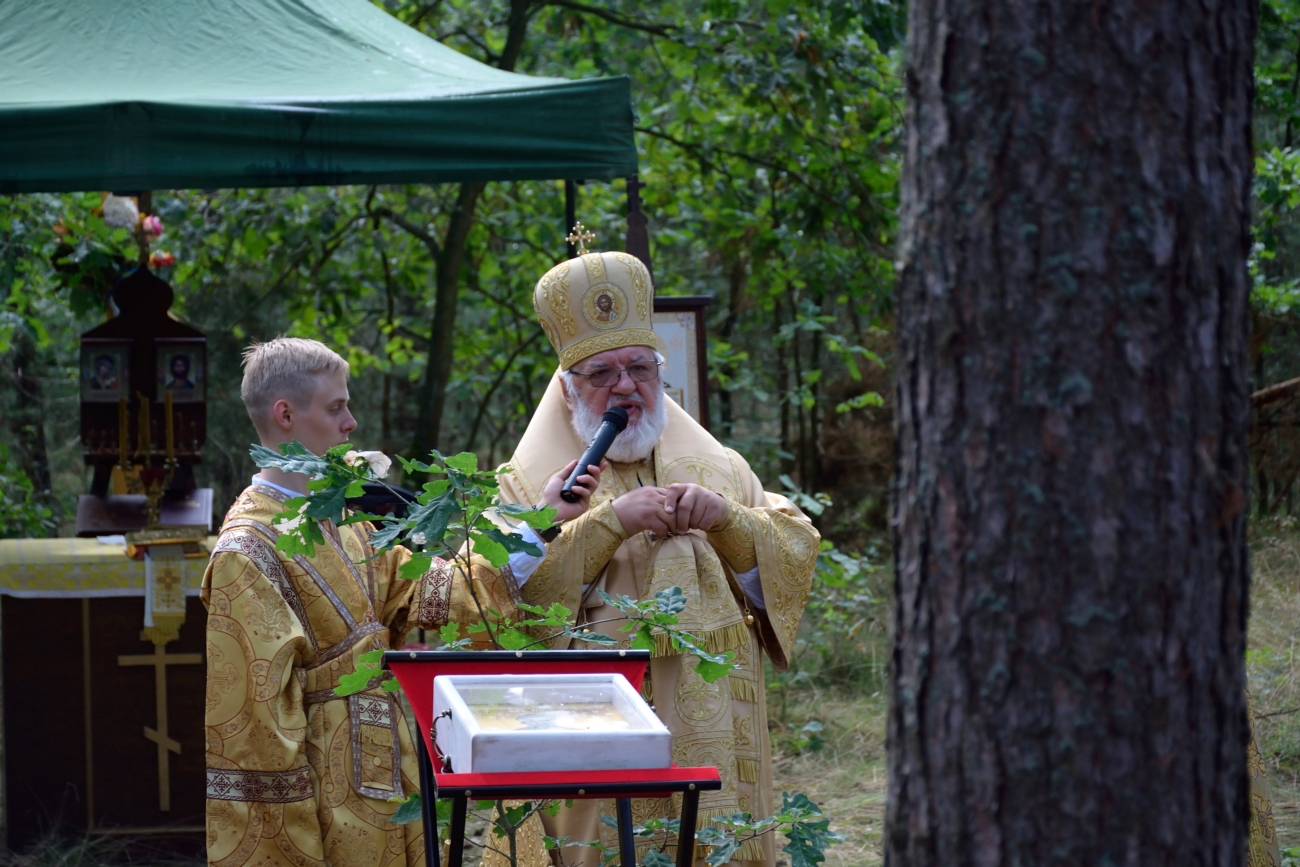 Kazanie władyki Warsonofiusza - leśna Liturgia XX warszawskiej pielgrzymki