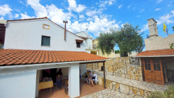 jarek 
St. Paraskeva Convent in Corfu 
2022-09-12 22:50:14