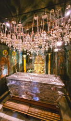 jarek 
St. Spiridon relics in St. Spiridon Orthodox church in Korfu 
2022-09-18 13:21:11