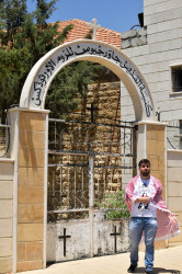 Sheep1389 
Arab Orthodox in front of the church in Baalbek 
2022-09-30 23:31:04