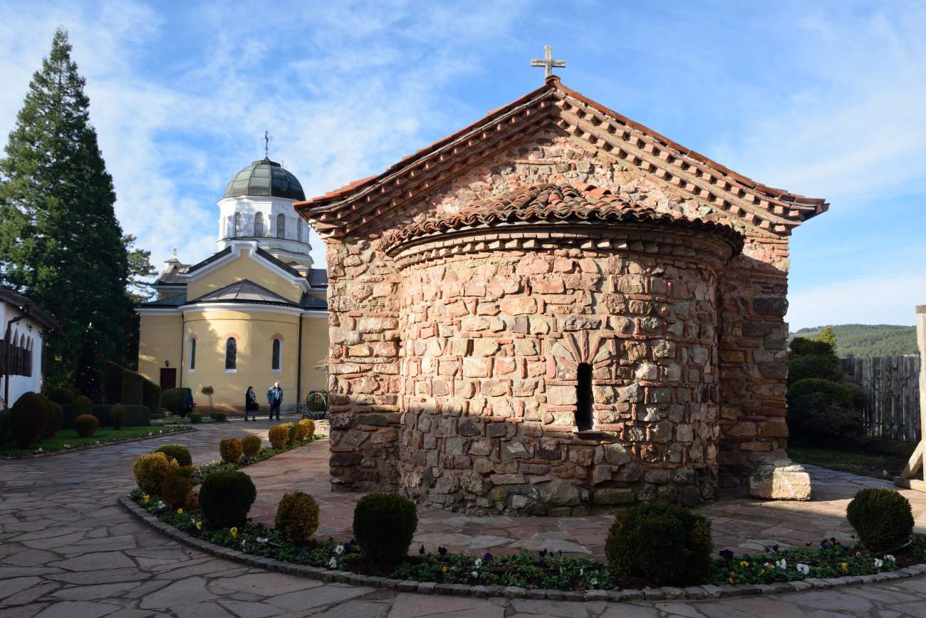 Kremikovski monaster - stara i nowa cerkiew, 2022