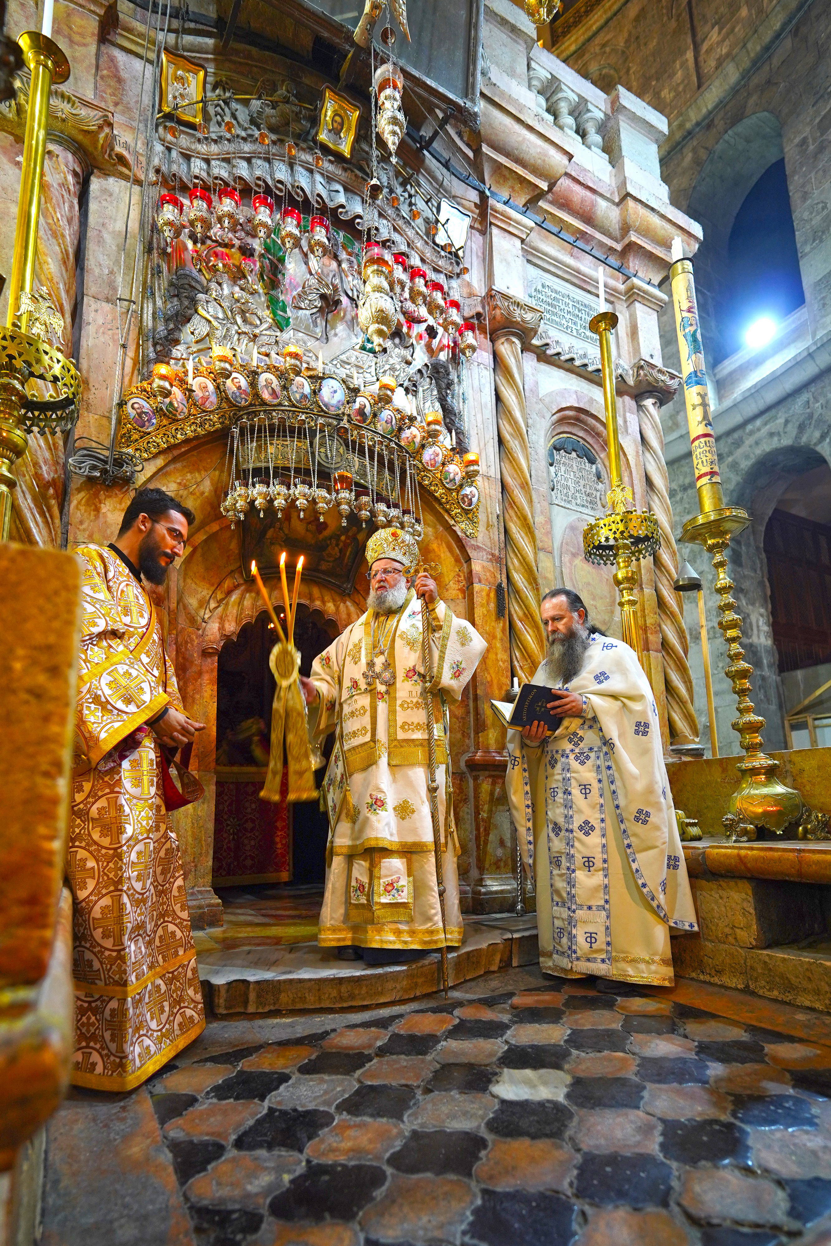 The Divine Liturgy in Holy Sepulchre 