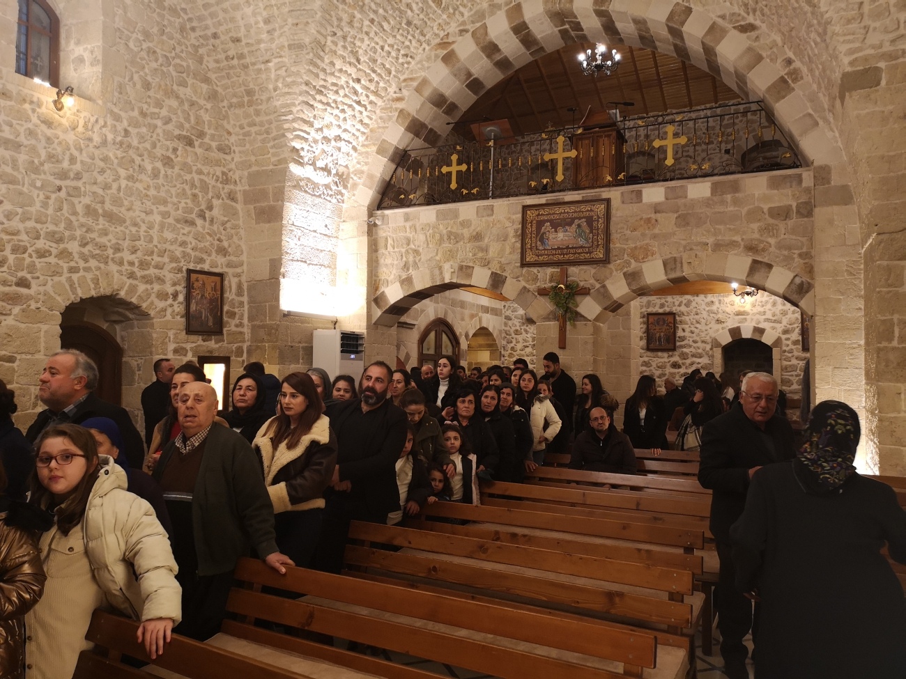 Wierni po Liturgii, styczeń As-Surijje 2023