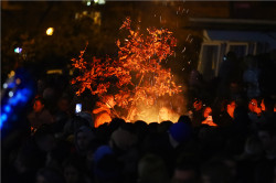 felix 
Бадње вече у Ваљеву 2023  - Christmas Eve in Valjevo 2023 
2023-01-07 13:58:07