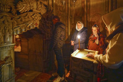 jarek11 
The Chapel of Angel in the Holy Sepulchre 
2023-01-18 16:41:32