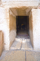 jarek11 
The entrence to the Church of the Nativity 
2023-01-18 16:49:58