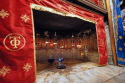 jarek11 
The Bethlehem Star in the Cave of Christ Nativity in Bethlehem 
2023-01-20 19:13:08