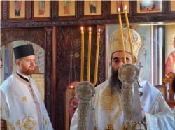 Slobodan. 
Liturgijа u kapeli posvećenoj Svetim Vračima 2022. (3) 
2023-02-19 18:07:29