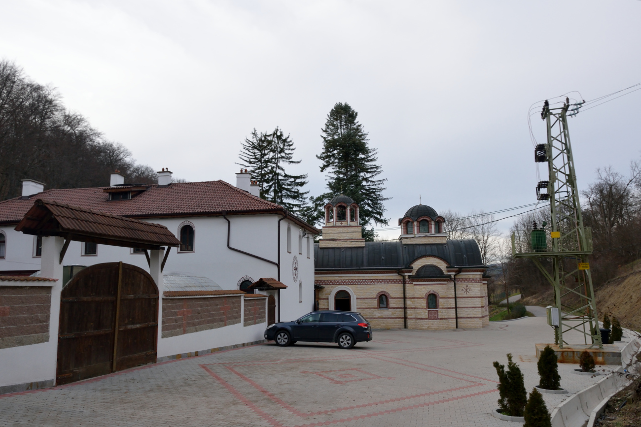 Diwotinski monaster z zewnątrz styczeń 2022