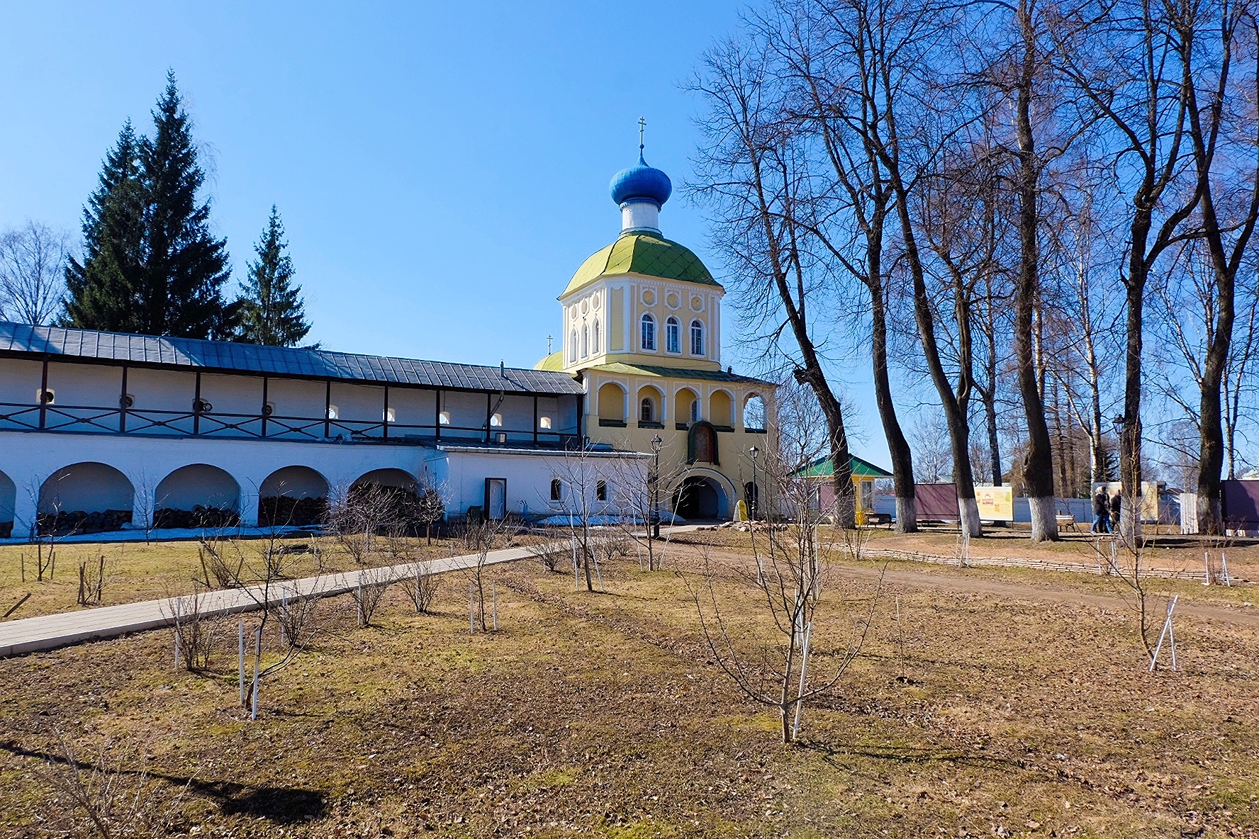Тихвинский Богородичный Успенский мужской монастырь.